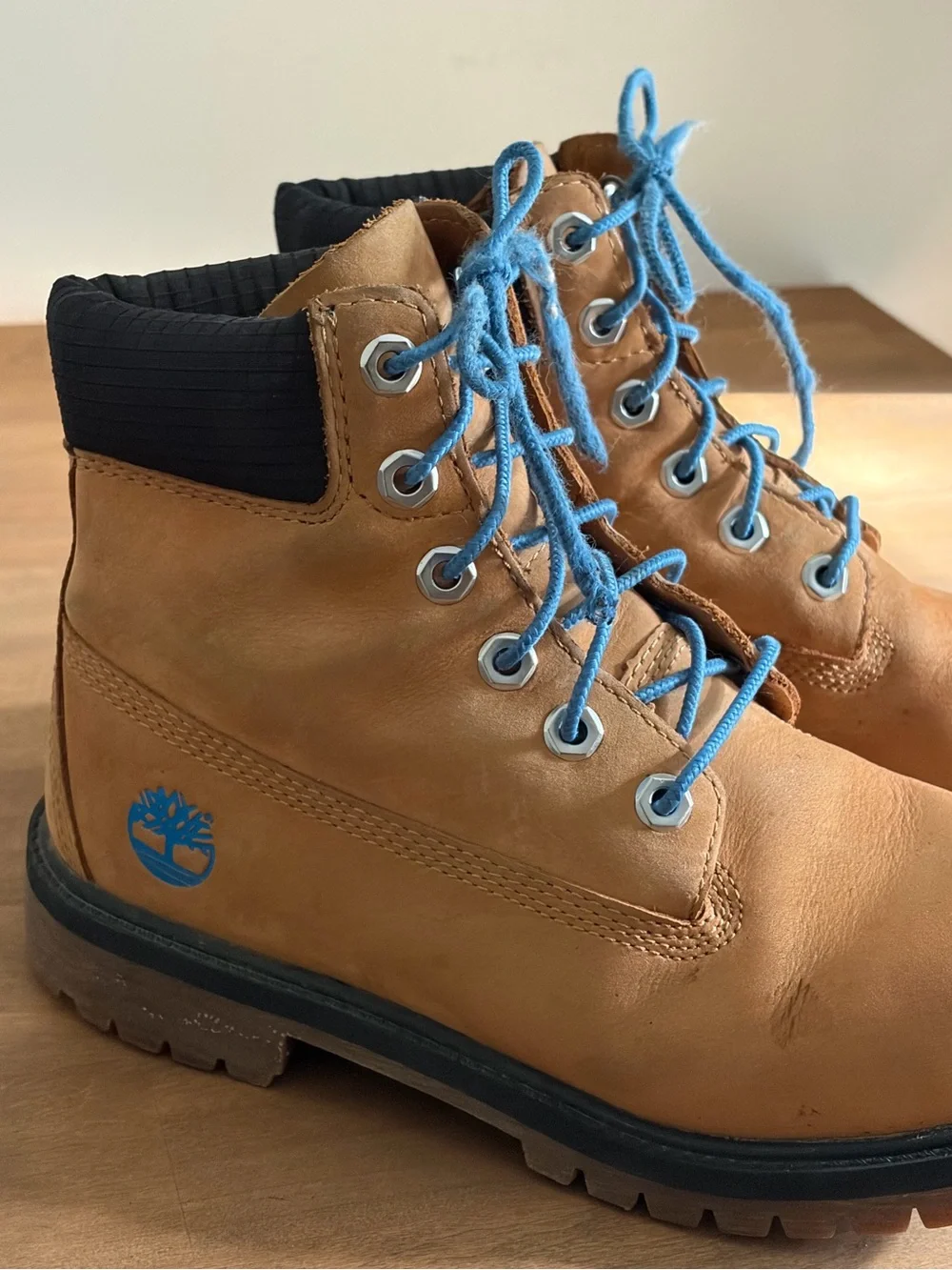 Timberland Kids Waterproof Boots Wheat Blue Accents Size 4.5 Boys/Youth